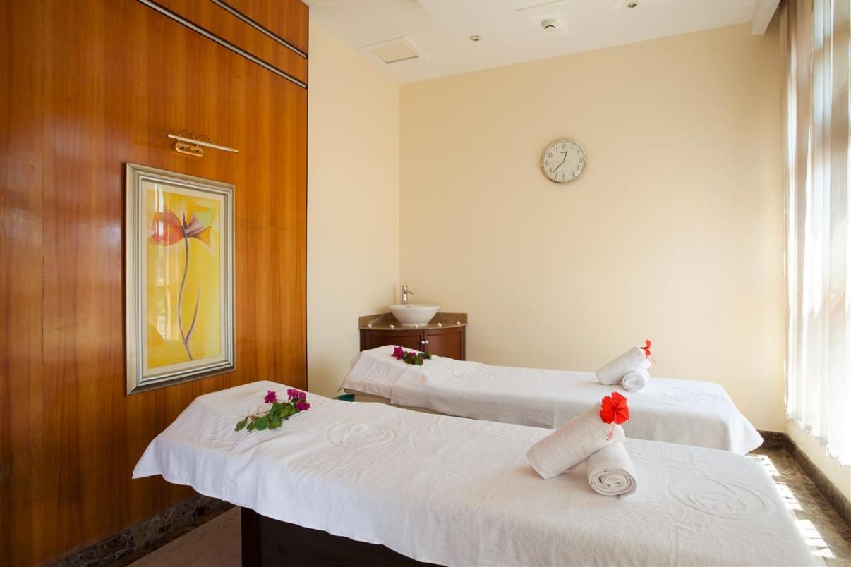 Hotel Ledger Plaza Банги Экстерьер фото