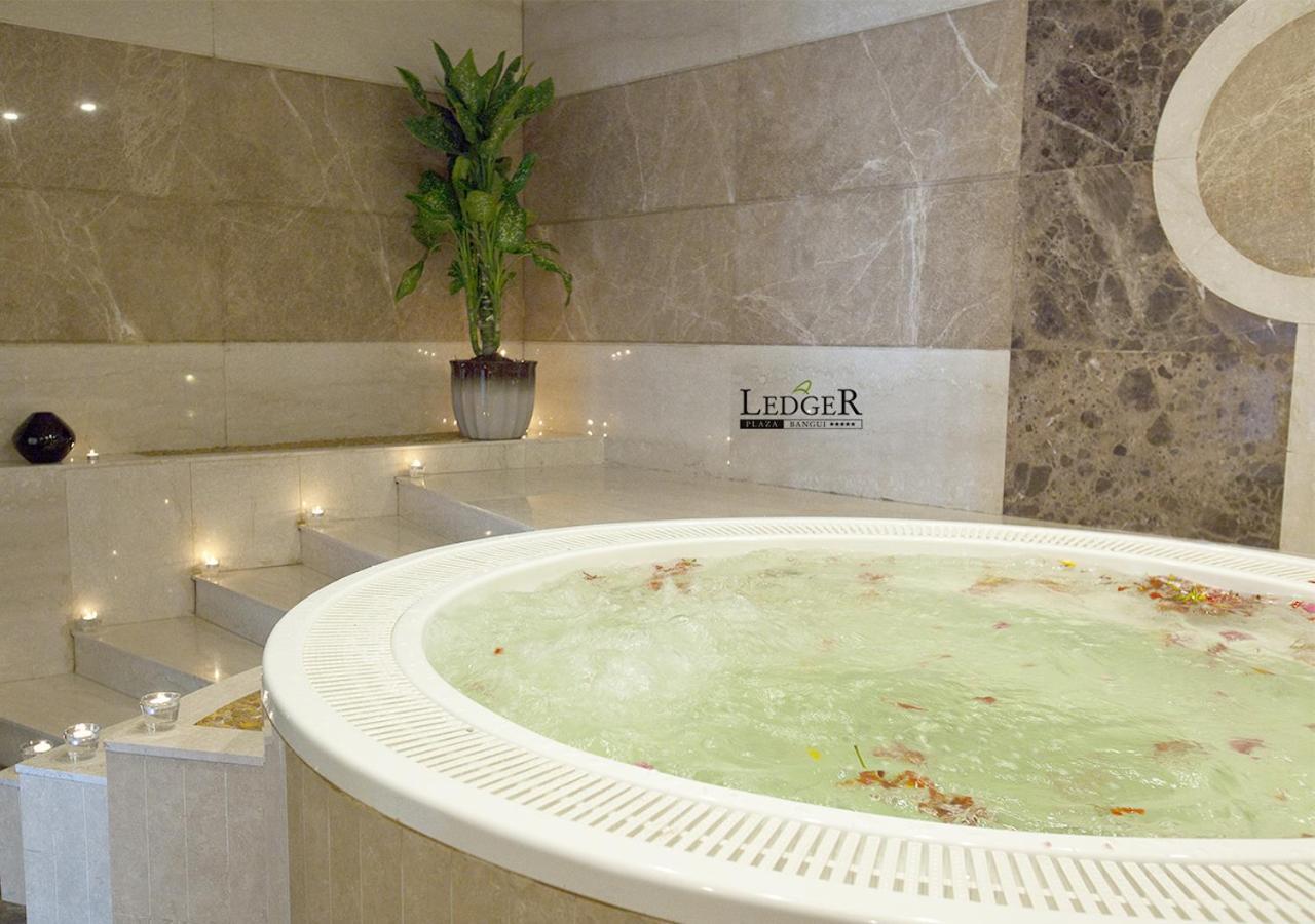 Hotel Ledger Plaza Банги Экстерьер фото